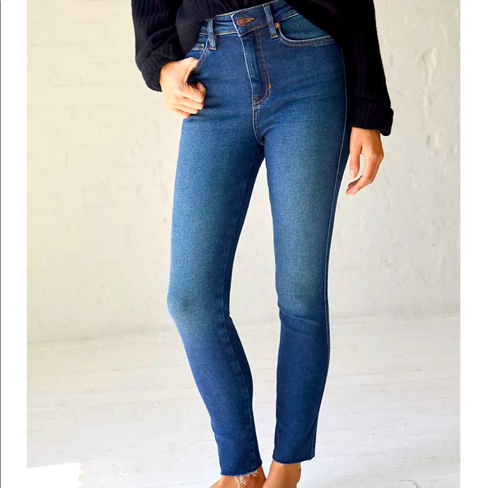 Free People Raw High Rise Jegging, size 25, in color saturated indigo